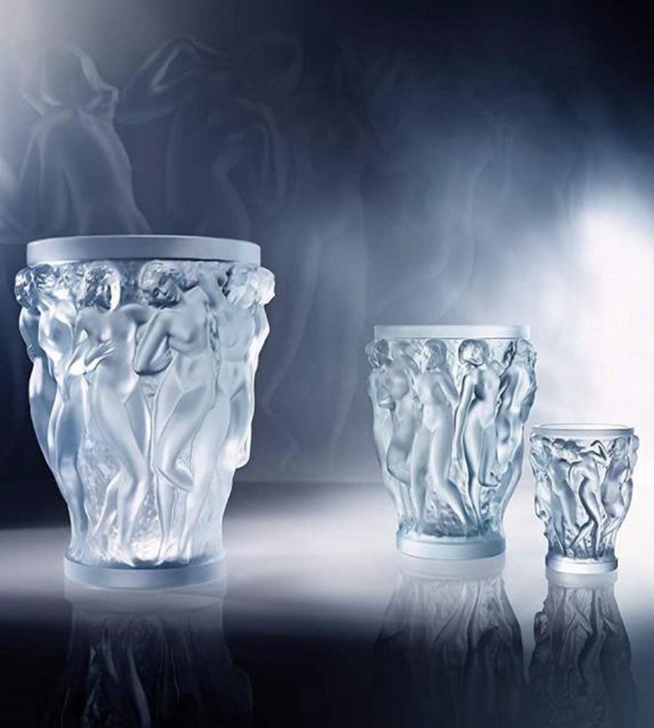LALIQUE MOVED TO THE NEW HOUSE AT 17 TRANG TIEN 3