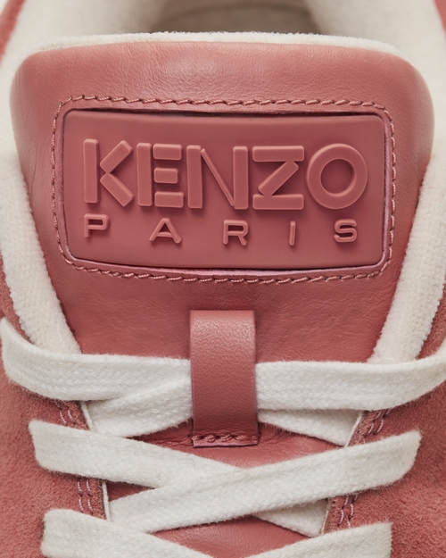 “KENZO-DOME” - THE MID-1990S SKATER-INSPIRED SHOE MARKS THE FIRST RELEASE OF THE DEBUT SNEAKER SERIES FROM KENZO BY NIGO 15