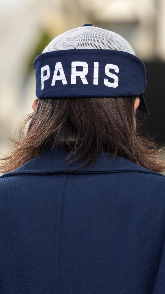 CITY POP PARIS: A REAL-TO-WEAR WARDROBE SUSPENDED BETWEEN EAST AND WEST 23