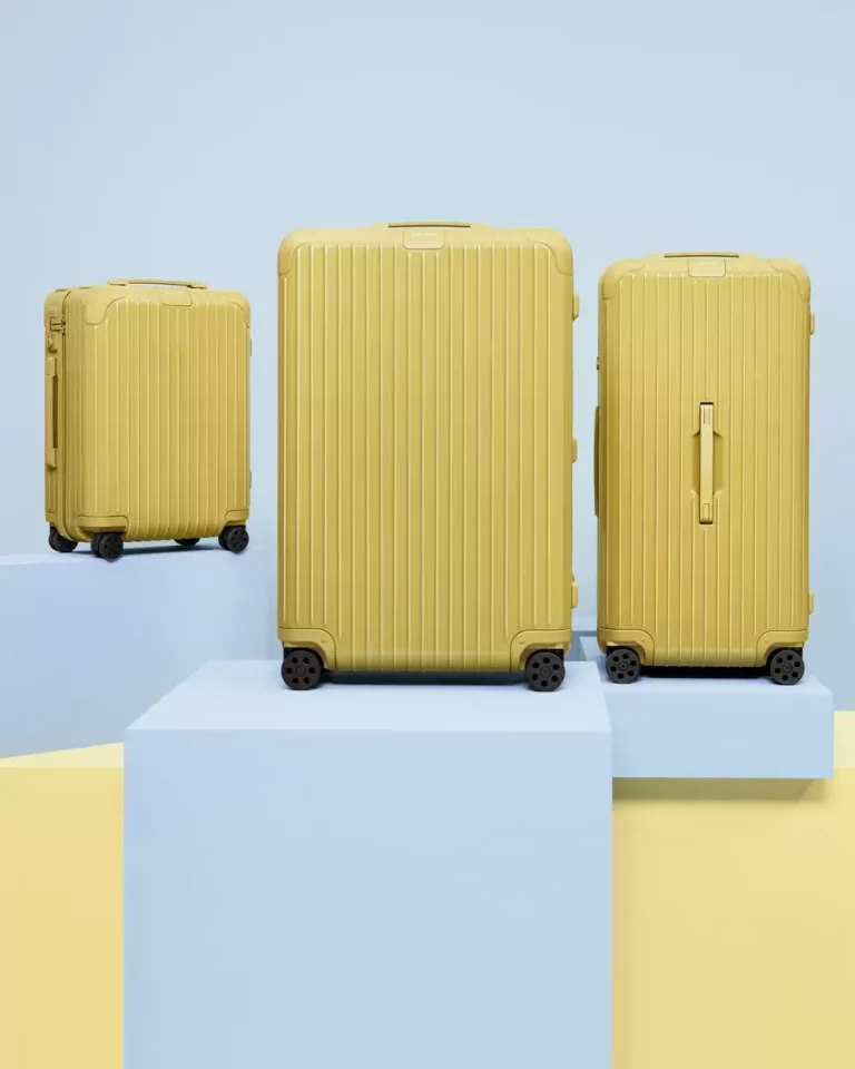 RIMOWA_Creative-Shoot_Essential-Nautical-and-Ginger_LR_4x5_-5-Copy.jpg