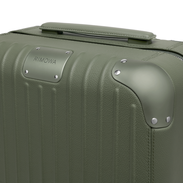 RIMOWA_Distinct_Cabin_Olive_PDP_D-Copy.png